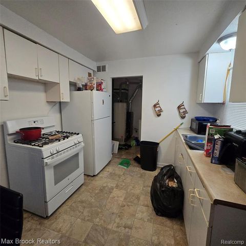 24511 Florence Street, Detroit, MI 48219