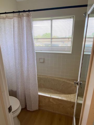 2217 Discovery Circle W, Deerfield Beach, FL 33442