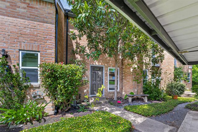 745 Worthshire Street, Houston, TX 77008