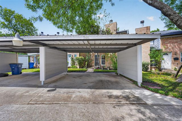 745 Worthshire Street, Houston, TX 77008