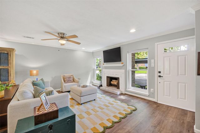 745 Worthshire Street, Houston, TX 77008