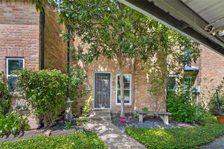 745 Worthshire Street, Houston, TX 77008