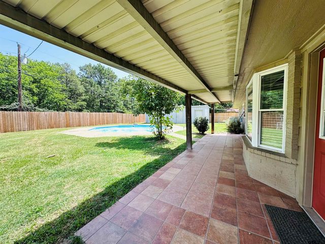 3307 Bogota, Athens, TX 75752
