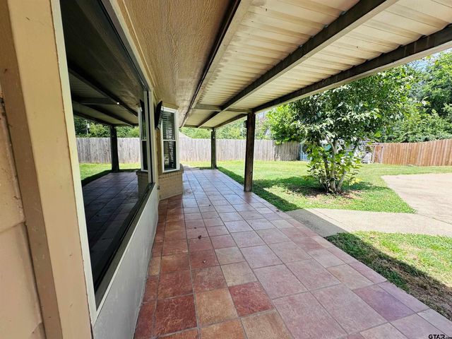 3307 Bogota, Athens, TX 75752