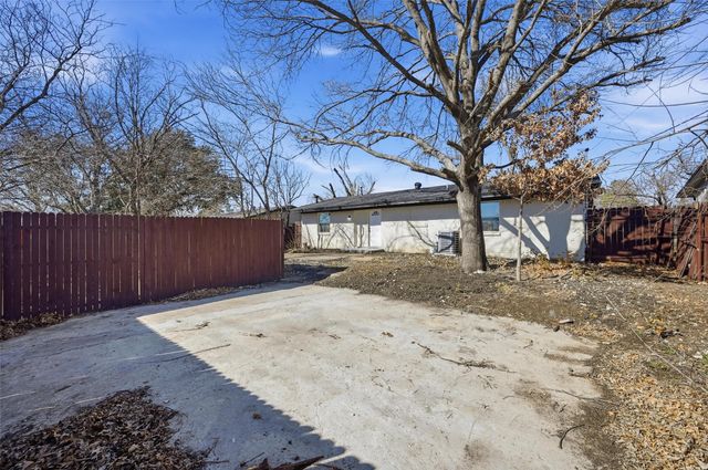 3922 Rainier Street, Irving, TX 75062