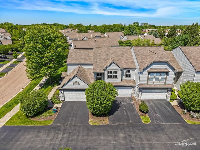 3152 Ollerton Avenue, Aurora, IL 60502