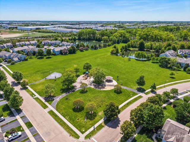 3152 Ollerton Avenue, Aurora, IL 60502