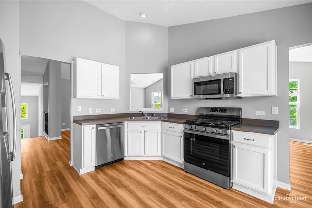 3152 Ollerton Avenue, Aurora, IL 60502