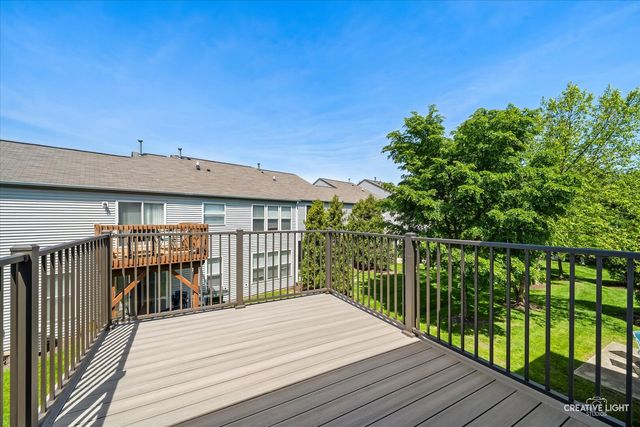 3152 Ollerton Avenue, Aurora, IL 60502