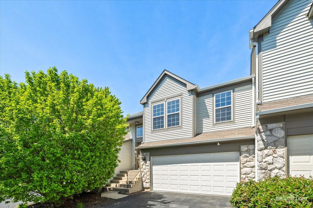 3152 Ollerton Avenue, Aurora, IL 60502