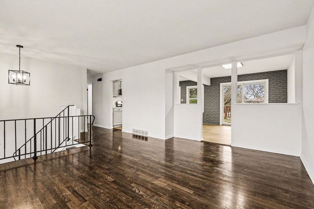 6607 163rd Place, Tinley Park, IL 60477