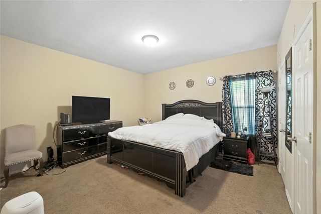 222 Cliff Heights Circle, Dallas, TX 75241