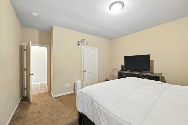 222 Cliff Heights Circle, Dallas, TX 75241
