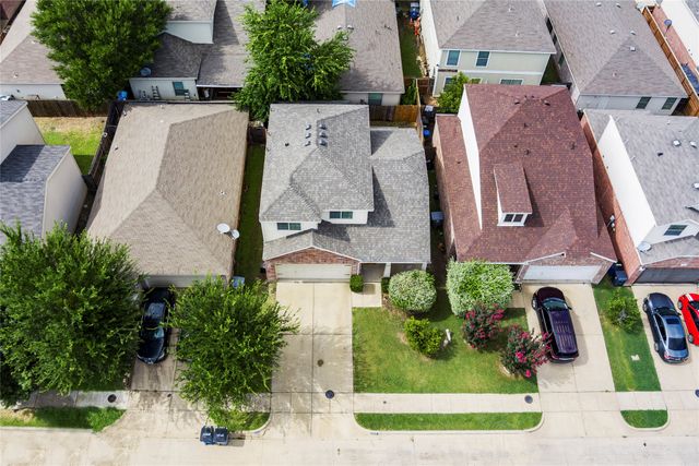 222 Cliff Heights Circle, Dallas, TX 75241