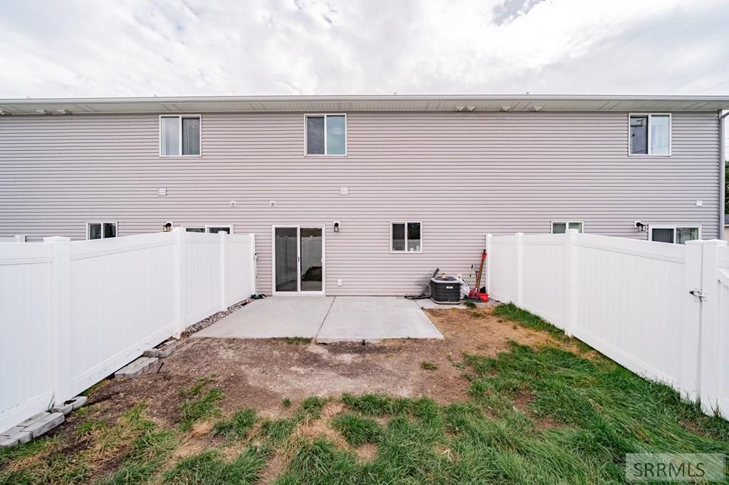 Image 29 of property listing at 367 N Fanning Avenue, Idaho Falls, ID 83401