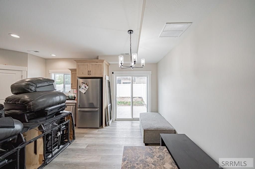 Image 6 of property listing at 367 N Fanning Avenue, Idaho Falls, ID 83401