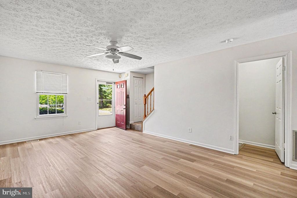 Image 5 of property listing at 503 PARK MANOR CIR #31, Bel Air, MD 21014
