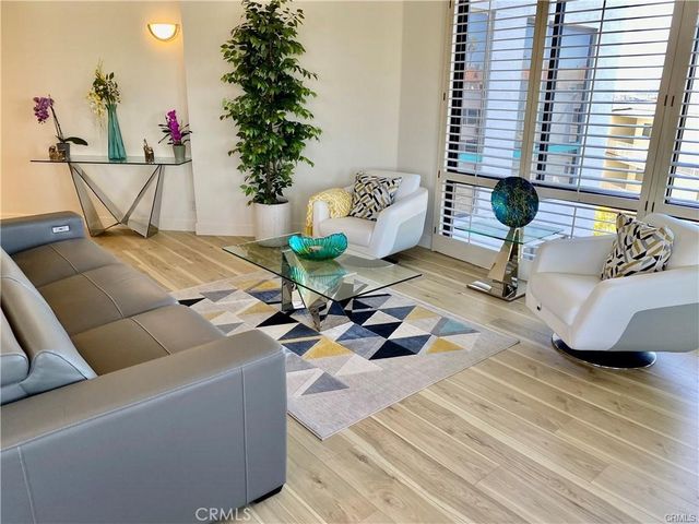 1310 E Ocean Boulevard 407, Long Beach, CA 90802