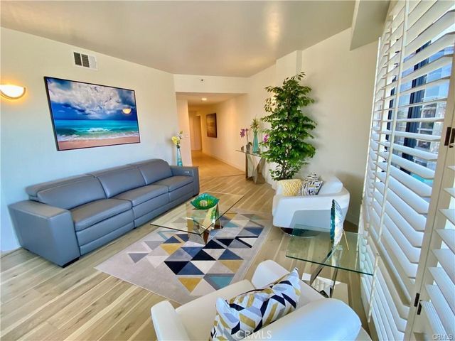 1310 E Ocean Boulevard 407, Long Beach, CA 90802