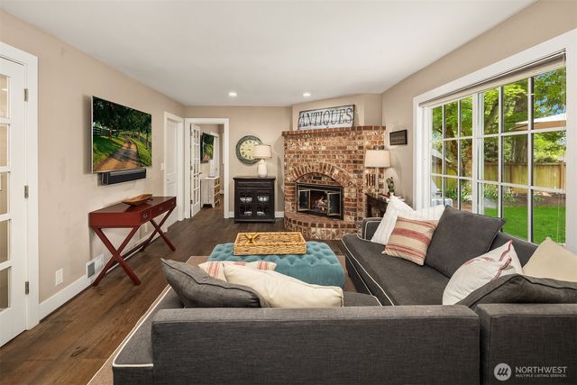 2613 126th Avenue NE, Bellevue, WA 98005