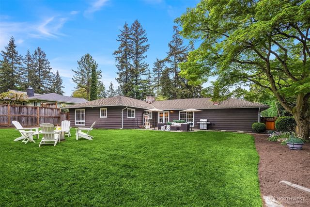 2613 126th Avenue NE, Bellevue, WA 98005