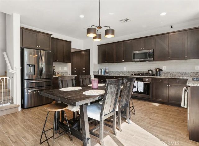 42704 Azure, Temecula, CA 92592