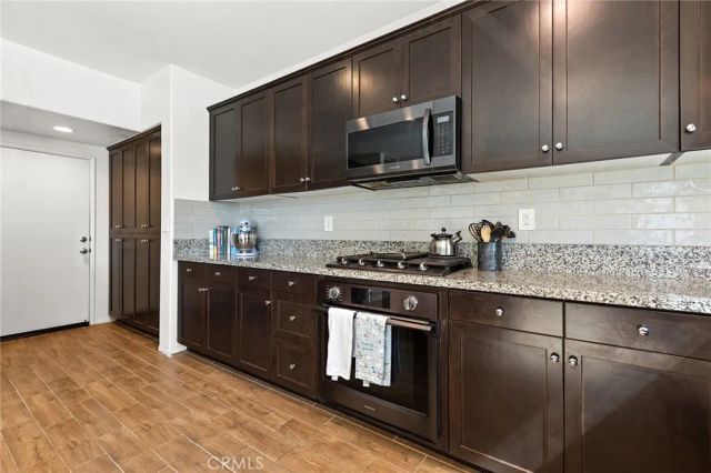 42704 Azure, Temecula, CA 92592