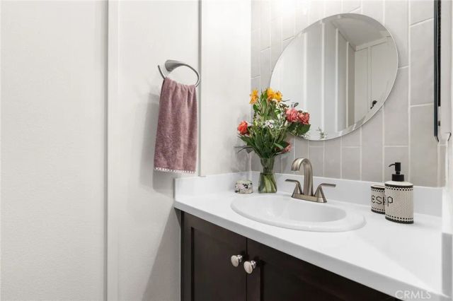 42704 Azure, Temecula, CA 92592