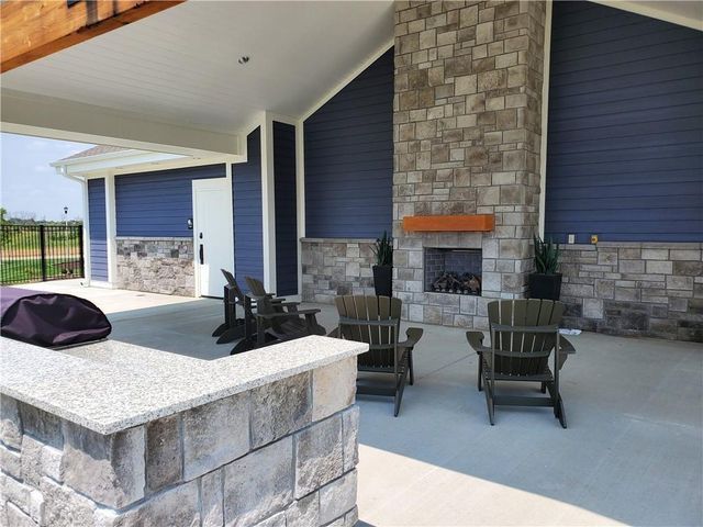 17458 W 169th Place, Olathe, KS 66062