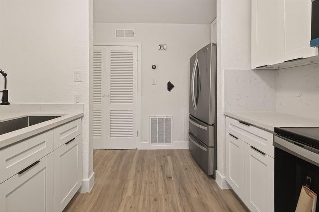 3300 Yorktown Street 15, Houston, TX 77056