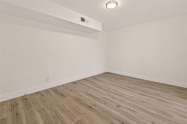 3300 Yorktown Street 15, Houston, TX 77056