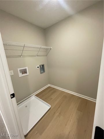 32727 Sandridge Run, Avon Lake, OH 44012