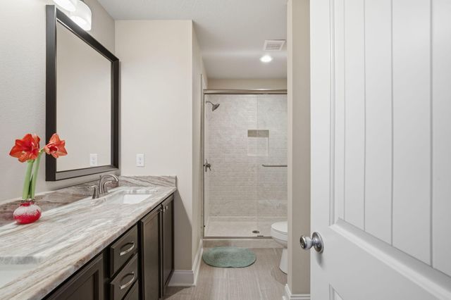 1825 Sundown Dr, Navarre, FL 32566