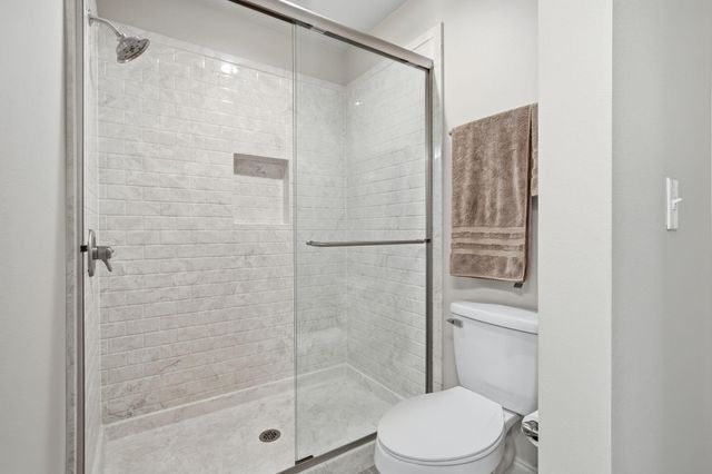 1825 Sundown Dr, Navarre, FL 32566