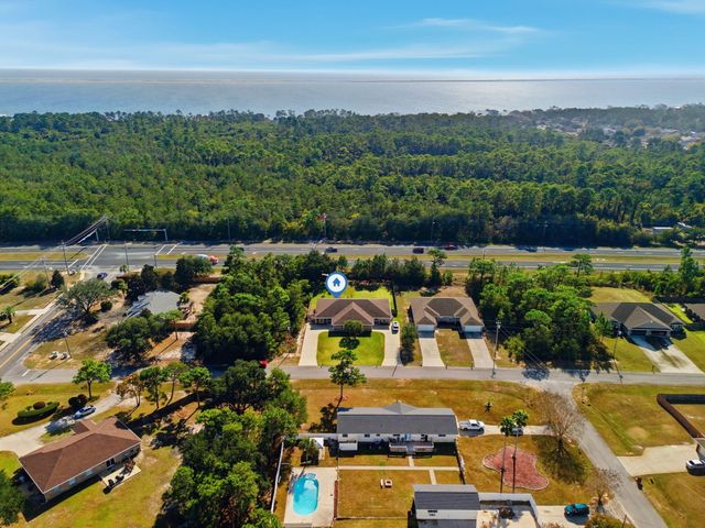 1825 Sundown Dr, Navarre, FL 32566