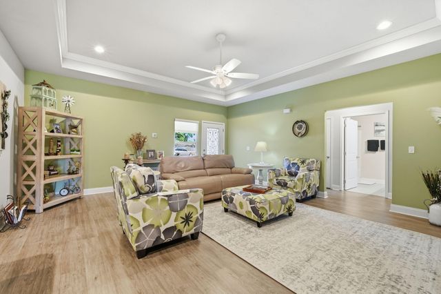 1825 Sundown Dr, Navarre, FL 32566