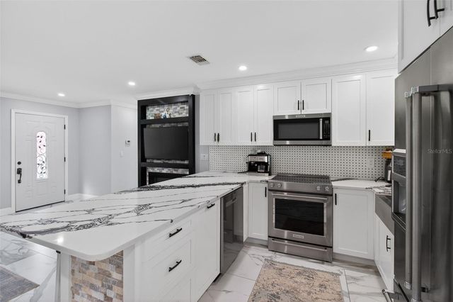 7227 118TH CIRCLE, Largo, FL 33773