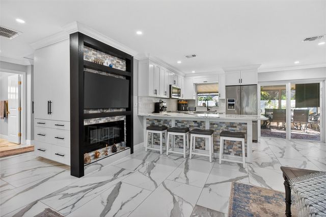 7227 118TH CIRCLE, Largo, FL 33773