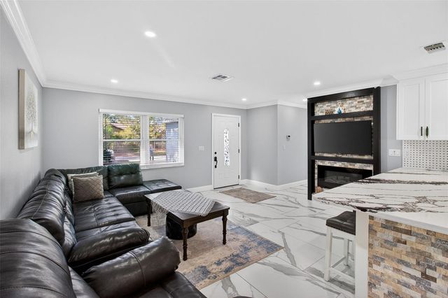 7227 118TH CIRCLE, Largo, FL 33773