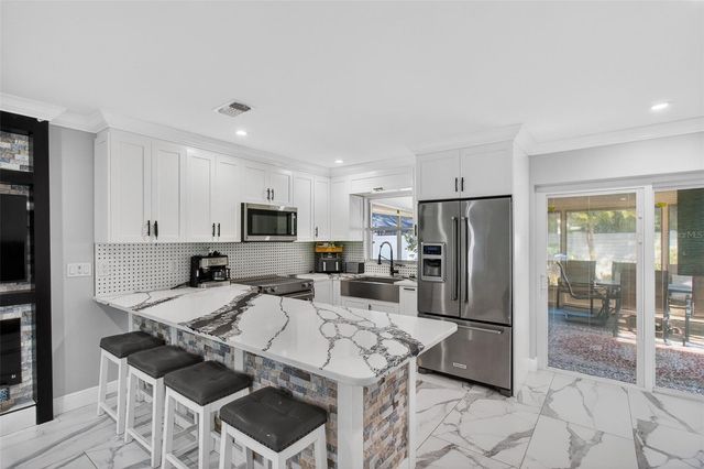 7227 118TH CIRCLE, Largo, FL 33773