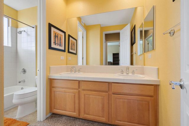 79738 S Parkway Esplanade S, La Quinta, CA 92253