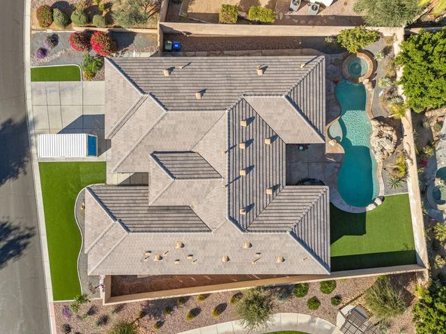 79738 S Parkway Esplanade S, La Quinta, CA 92253