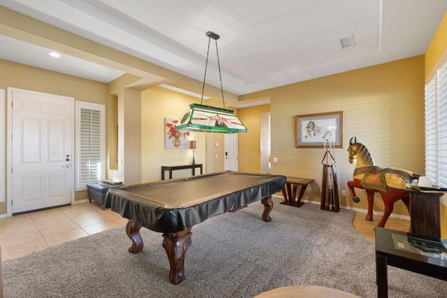 79738 S Parkway Esplanade S, La Quinta, CA 92253