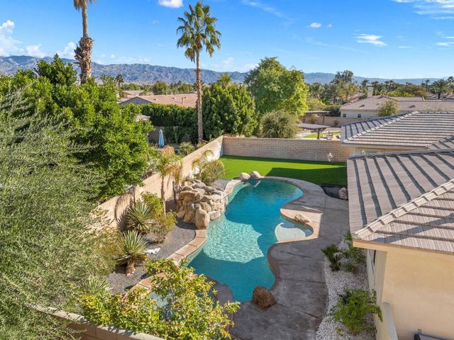 79738 S Parkway Esplanade S, La Quinta, CA 92253