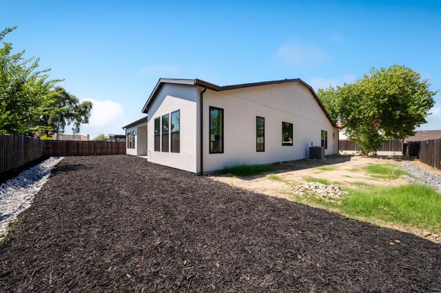 417 Hovey Ct, Roseville, CA 95678