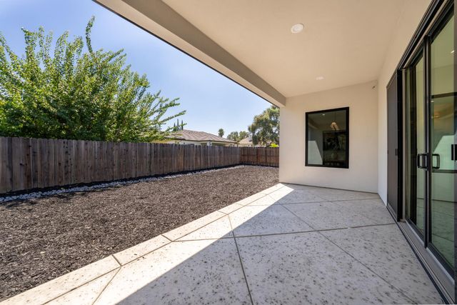 417 Hovey Ct, Roseville, CA 95678