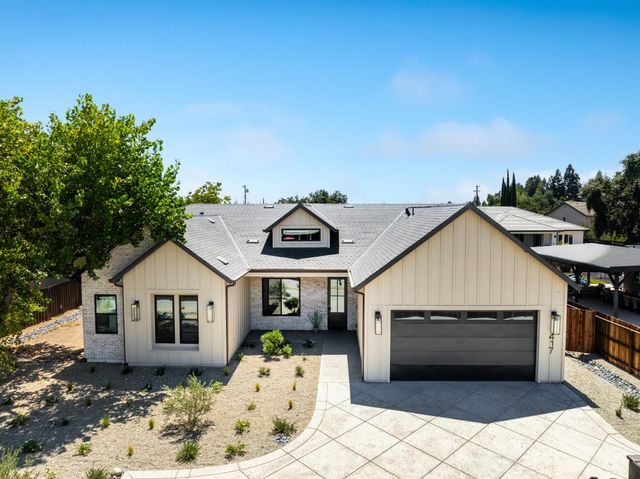 417 Hovey Ct, Roseville, CA 95678