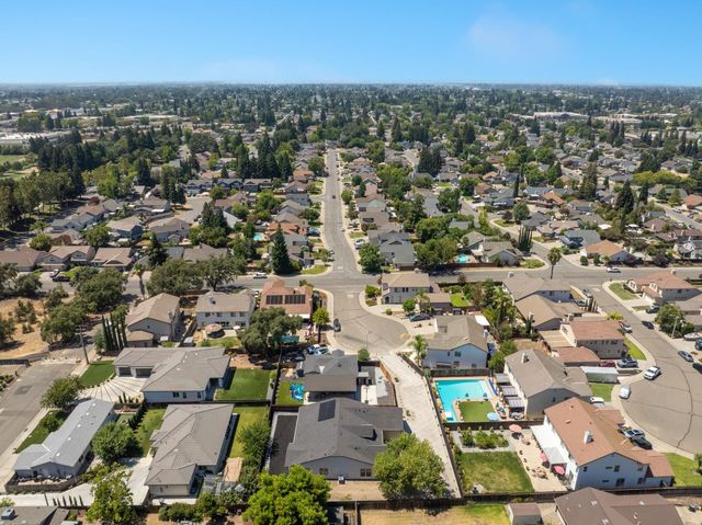417 Hovey Ct, Roseville, CA 95678