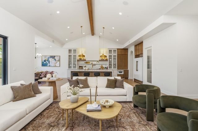 417 Hovey Ct, Roseville, CA 95678