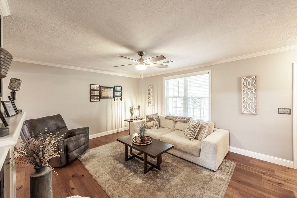 430 Walton Ferry Rd Apt 1606, Hendersonville, TN 37075